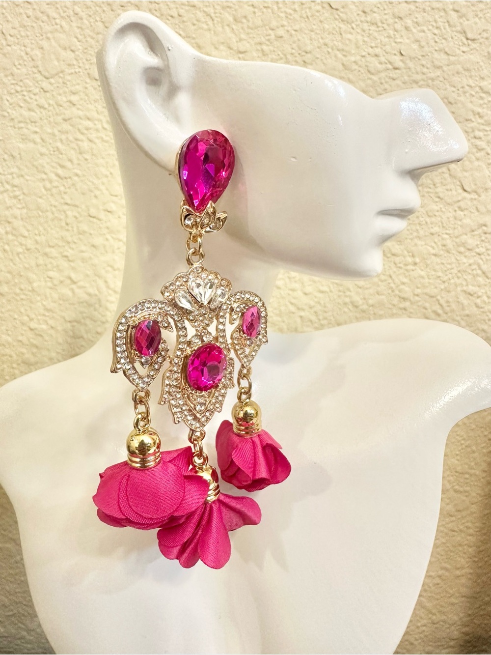 Fashion Jewelry Hot Pink Crystal Drop Earrings with Gold Accents